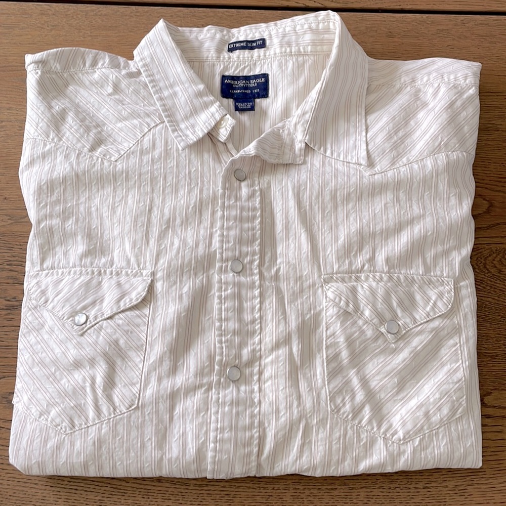 XXL AEO Men’s Extra Slim fit long sleeve button down shirt